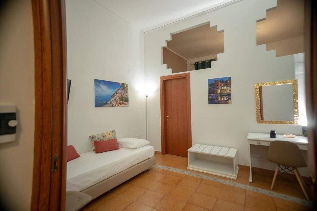 Home Nonna Sabina - Centro Storico Napoli Экстерьер фото